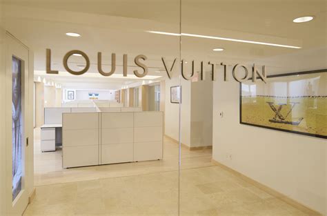 louis vuitton office.